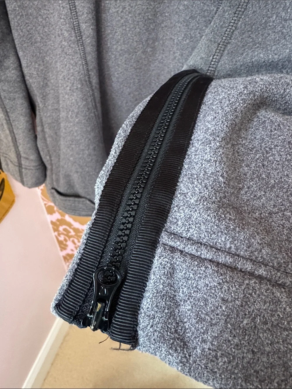 Lululemon Women’s Gray Asymmetrical Zip Jacket size 8